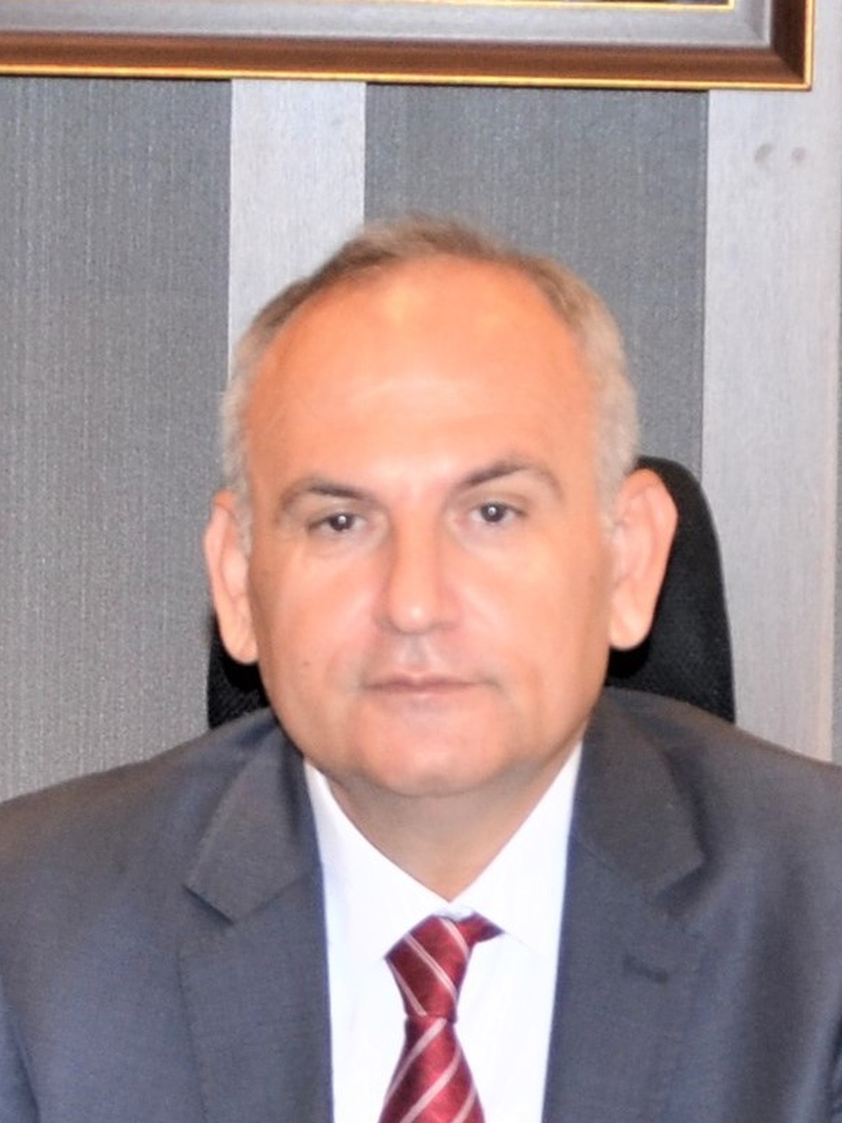 İskender Yönden