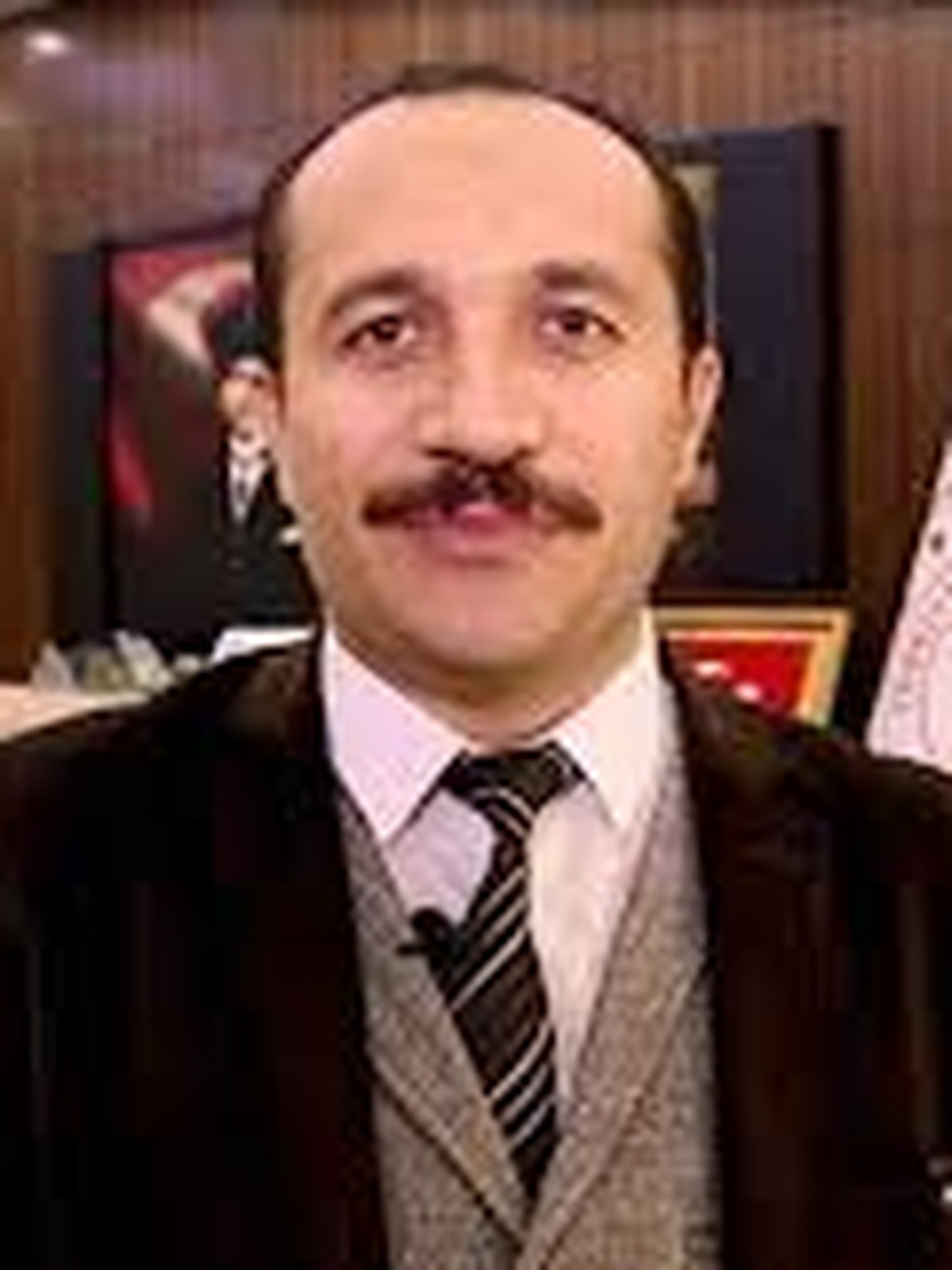 Doç. Dr. Emre Erkuş