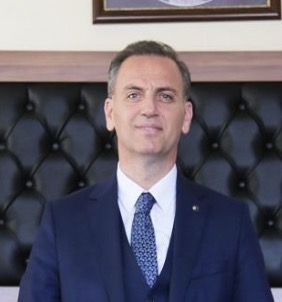 Kamil Özer