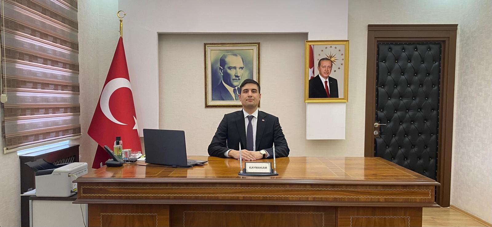 EMİN CEVAT TUTAR